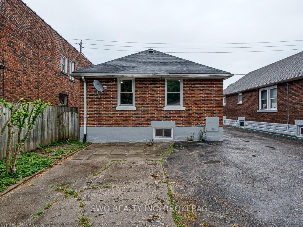 Listing Image 7