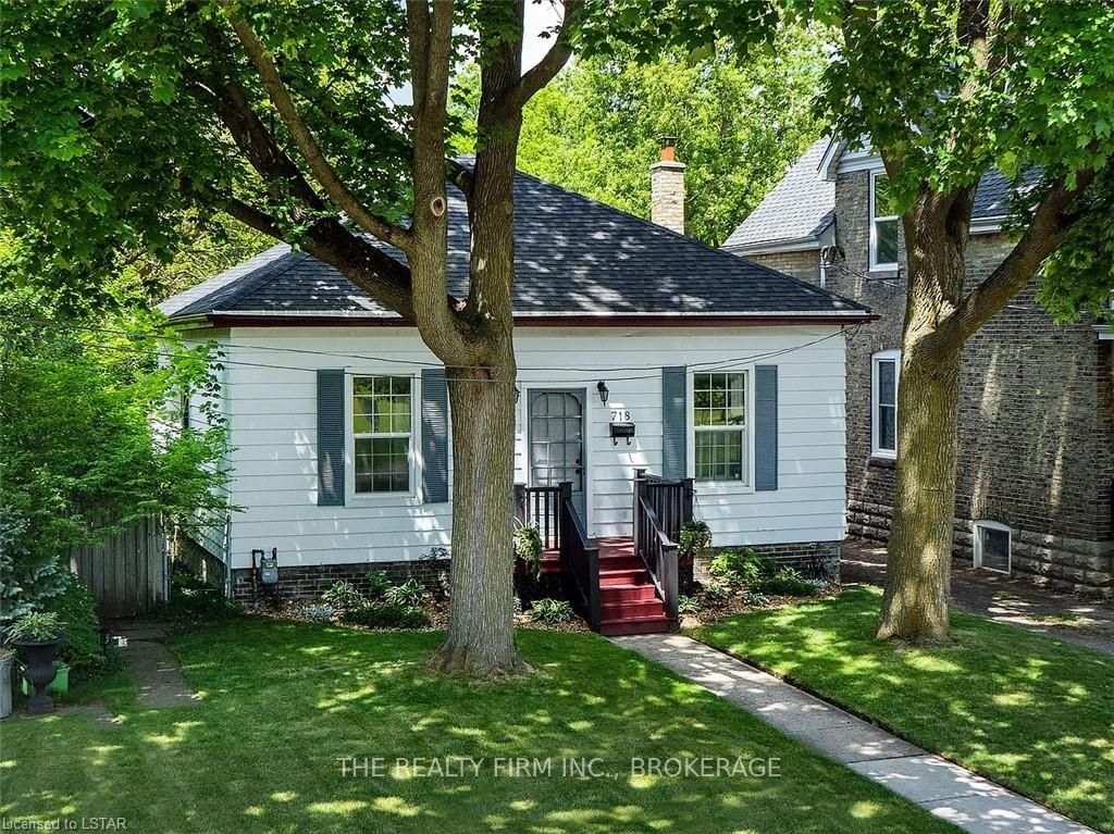 Listing Image 4