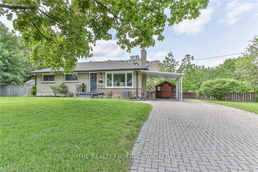 Listing Image 3