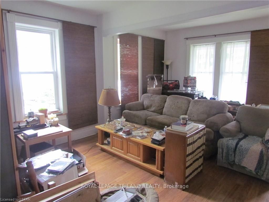 Listing Image 3
