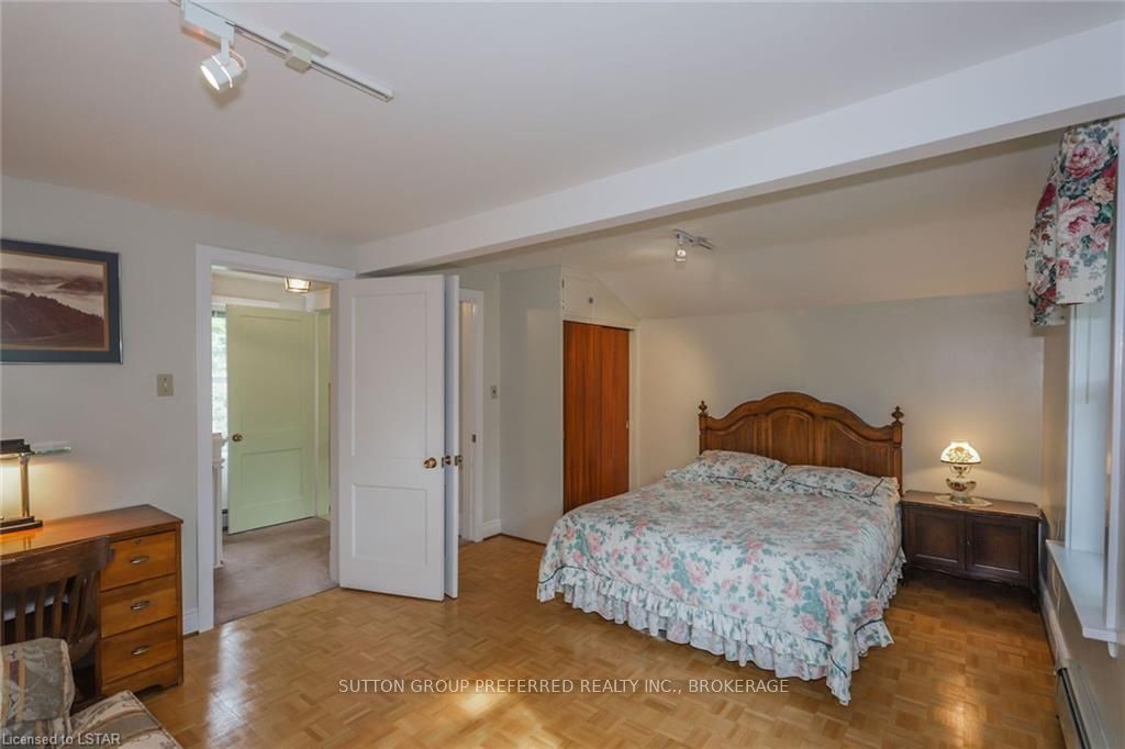 Listing Image 30