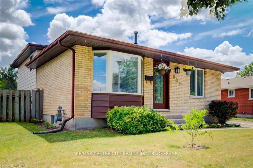 Listing Image 3