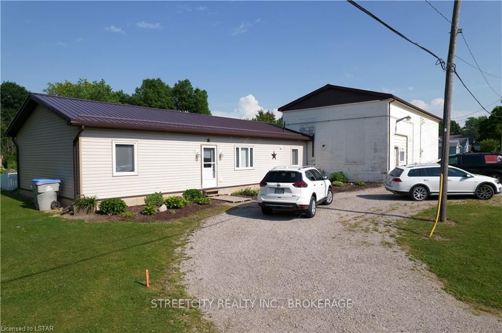 Listing Image 3