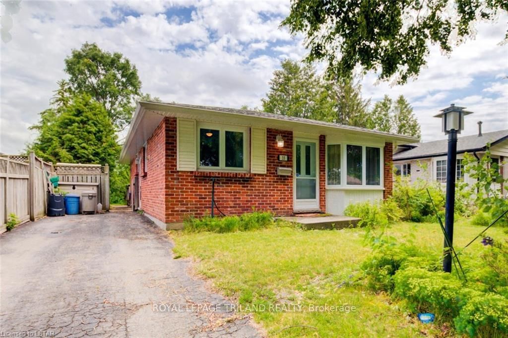 Listing Image 3