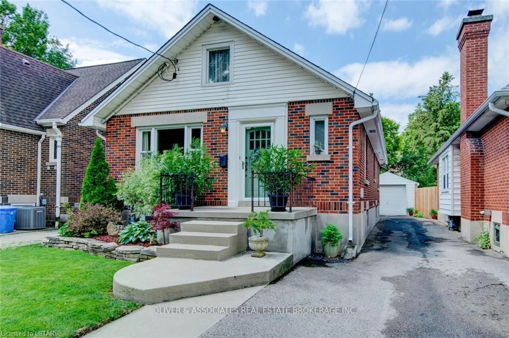 Listing Image 3