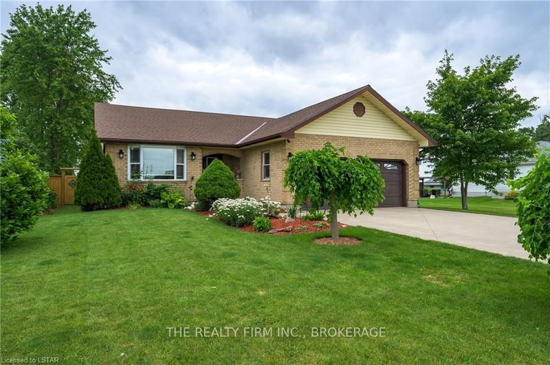 34381 Denfield Rd, Lucan Biddulph, N0M 2S0 | Image 2