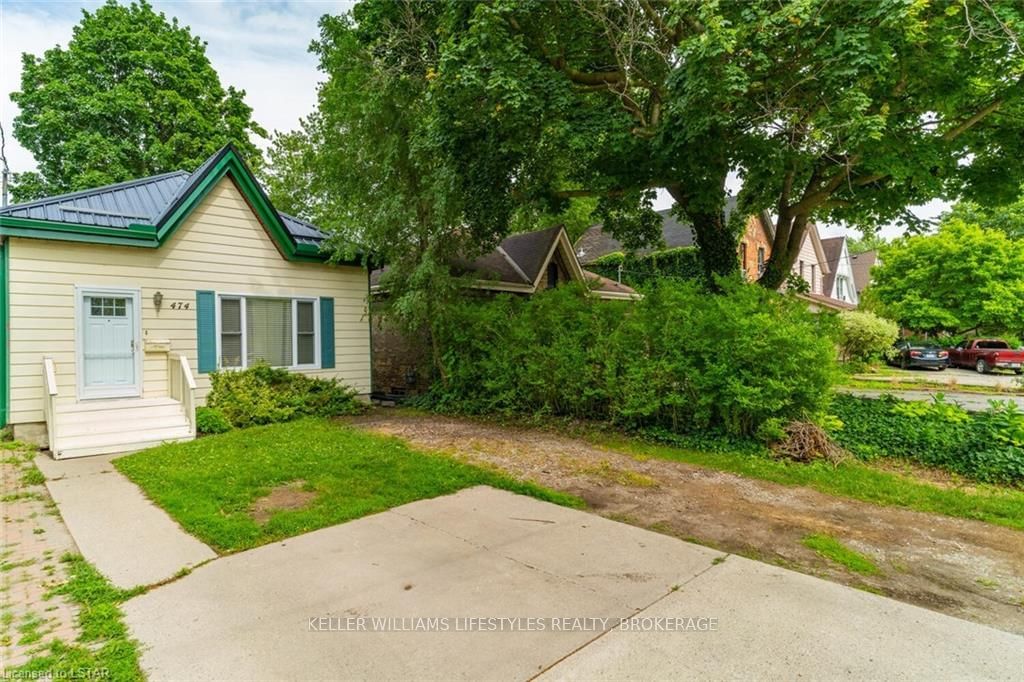 Listing photo 2