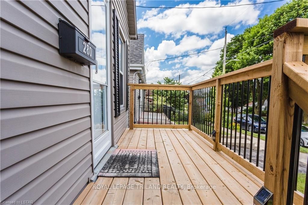Listing photo 3