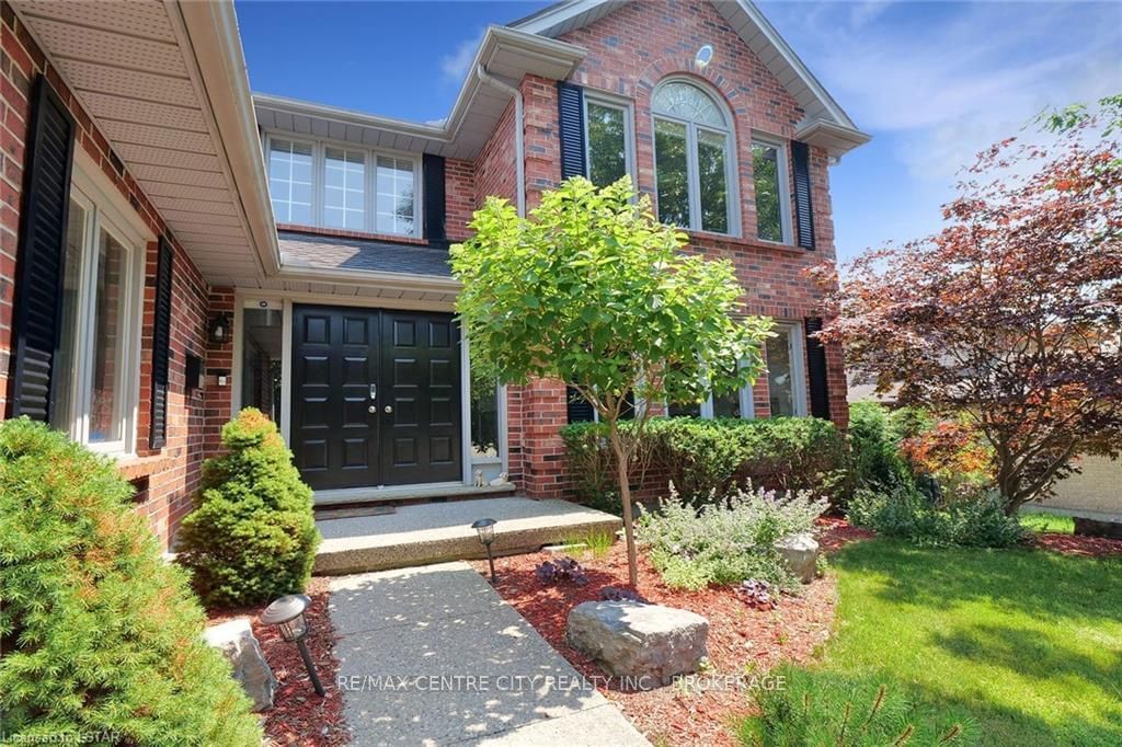 Listing photo 3