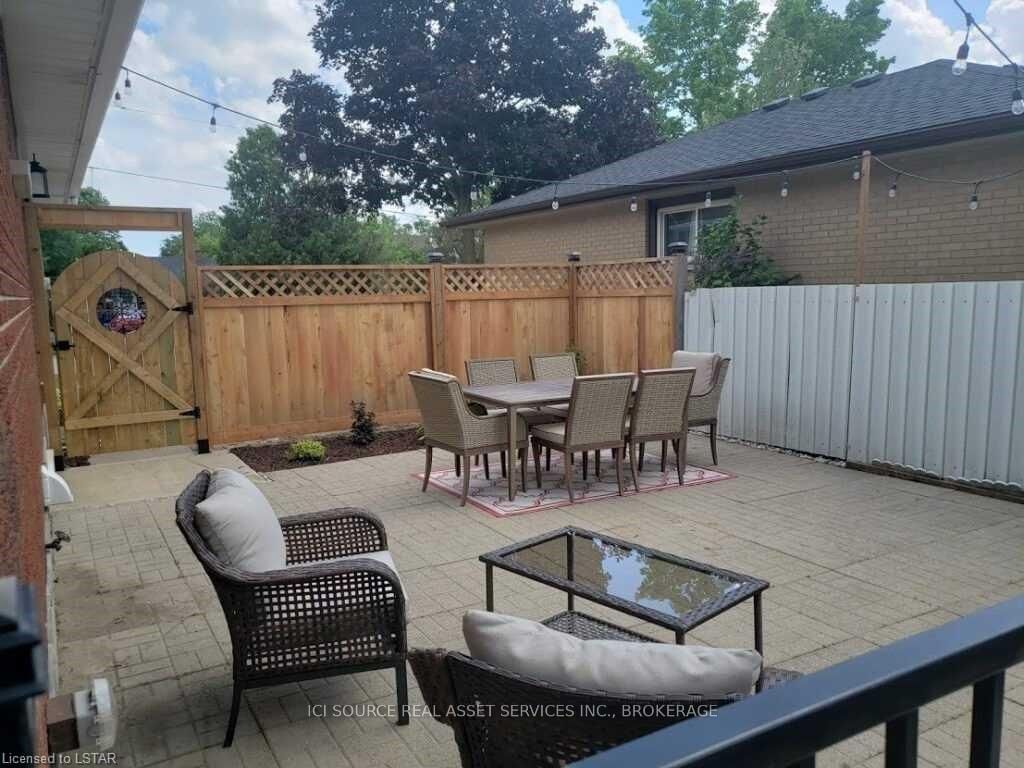 Listing Image 19