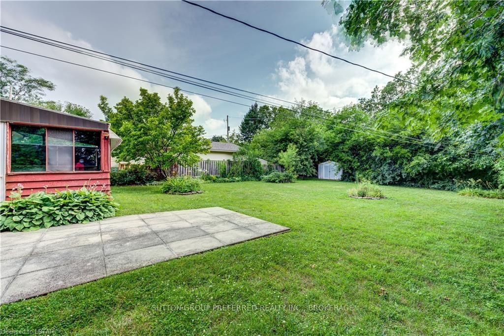 Listing Image 7