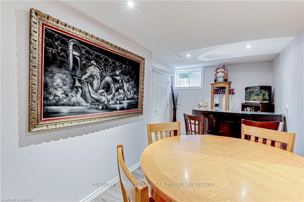 Listing Image 35