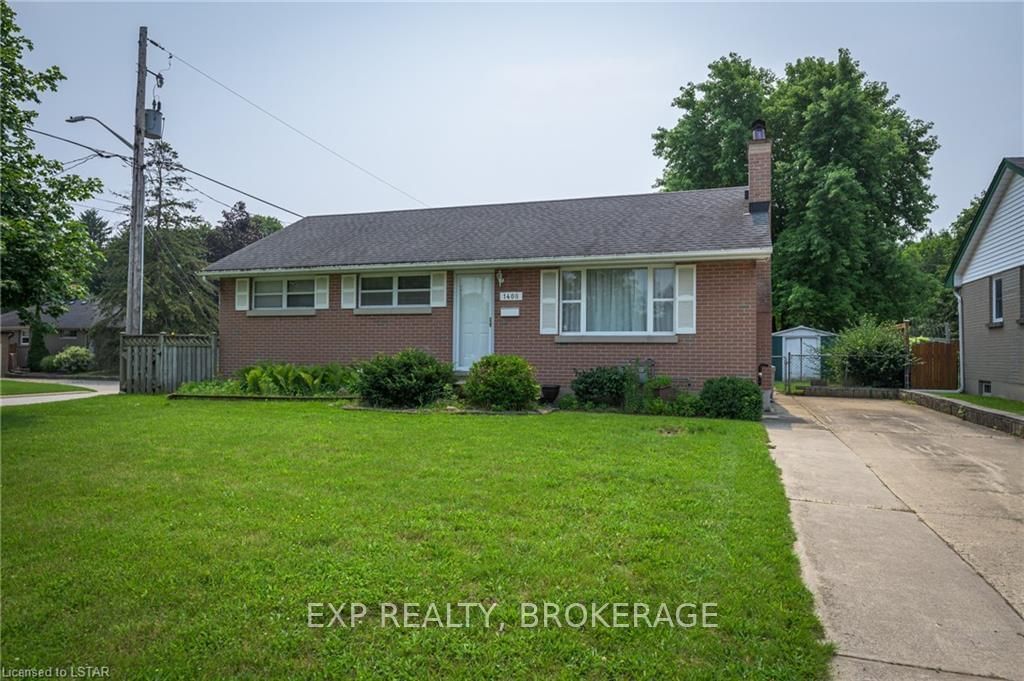 Listing Image 4