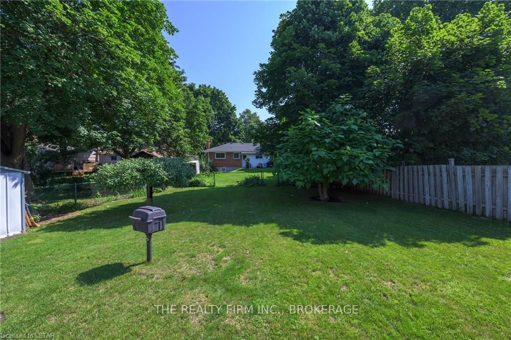 Listing Image 7