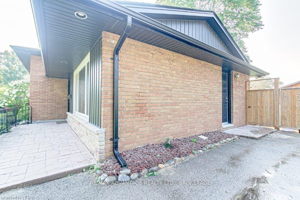 Listing Image 25