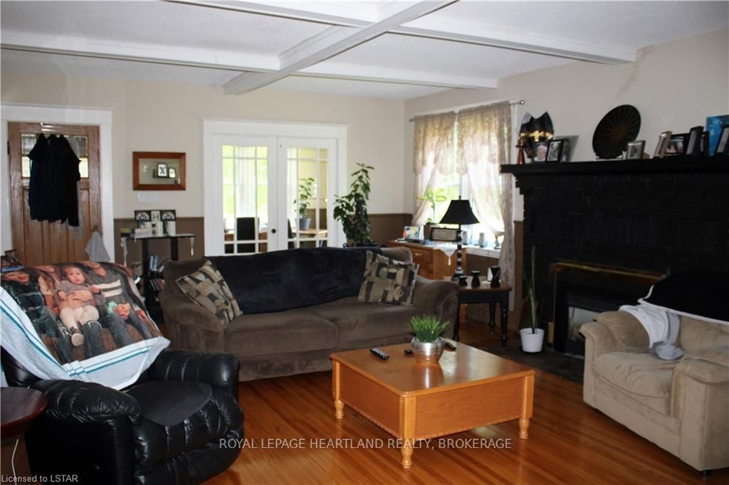 Listing Image 7