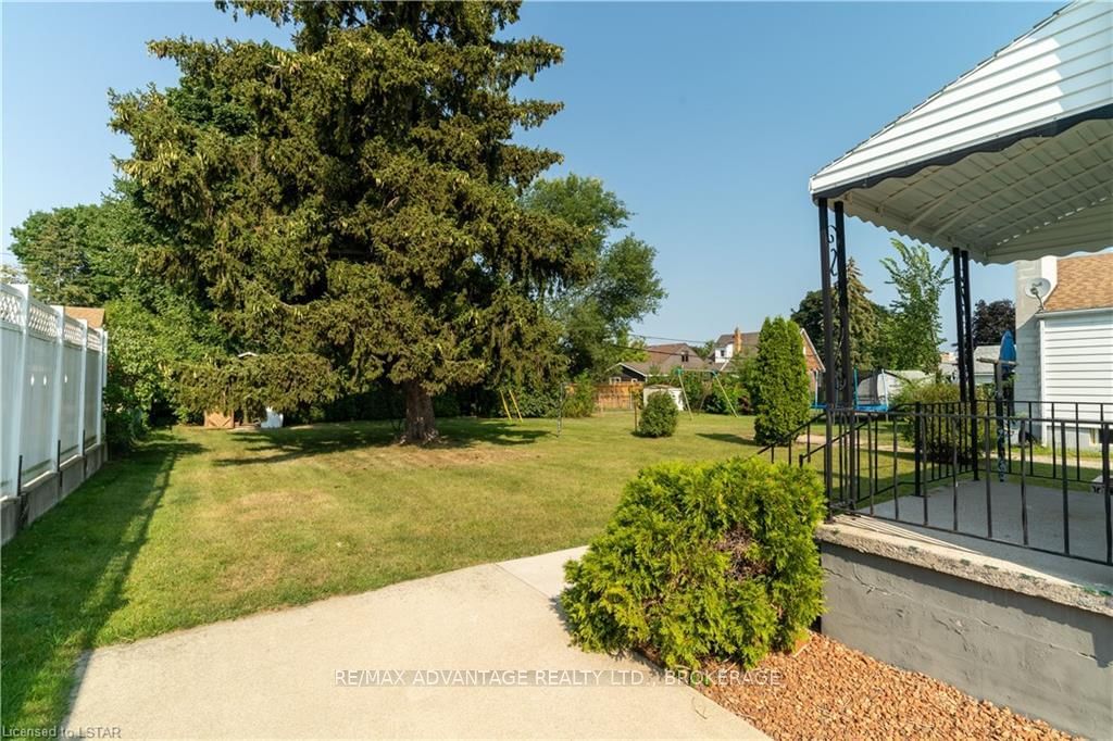 Listing Image 5