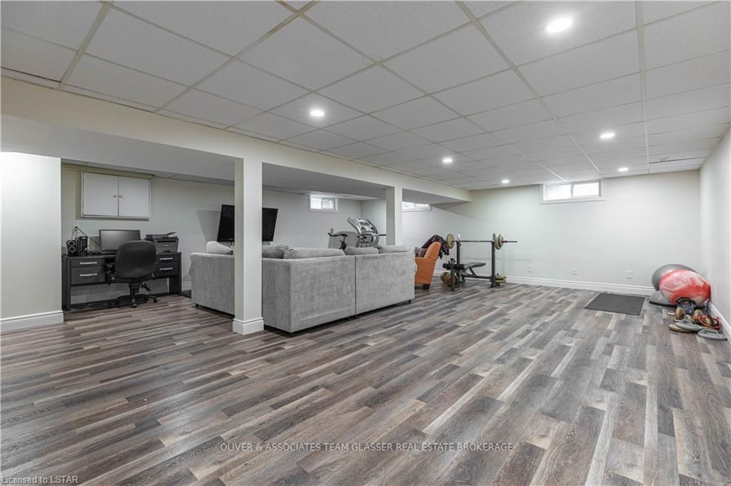 Listing Image 23