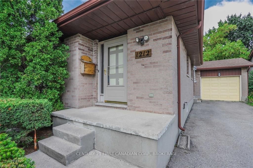 Listing Image 3