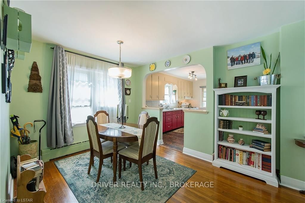 Listing Image 7