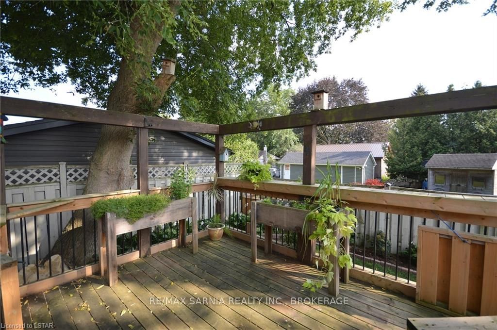 Listing Image 3