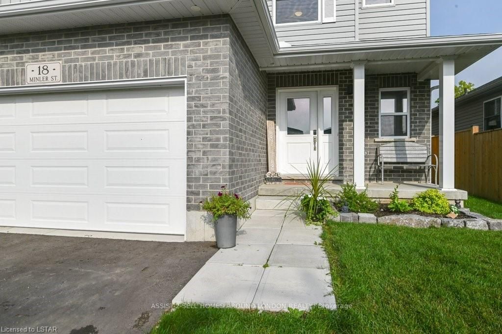 Listing Image 4