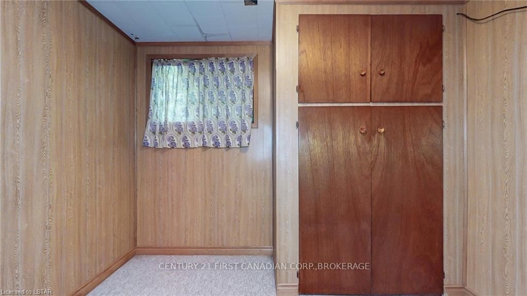 Listing Image 28