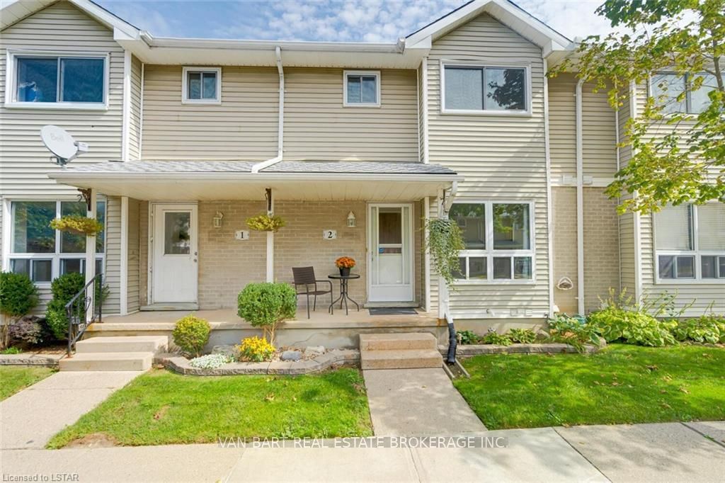 Listing photo 2