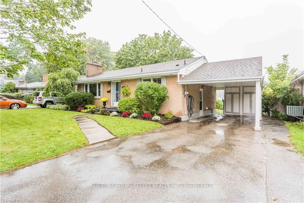 Listing Image 3