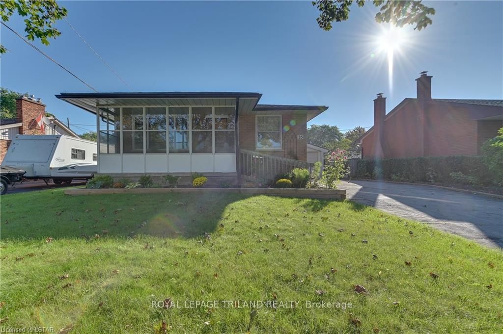 Listing Image 3