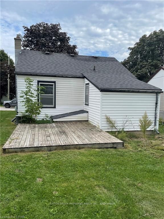 Listing Image 3