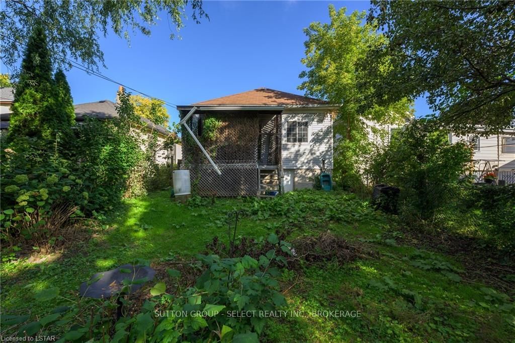 Listing Image 6