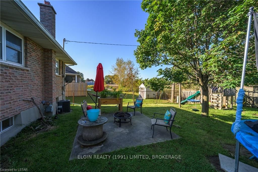 Listing Image 7