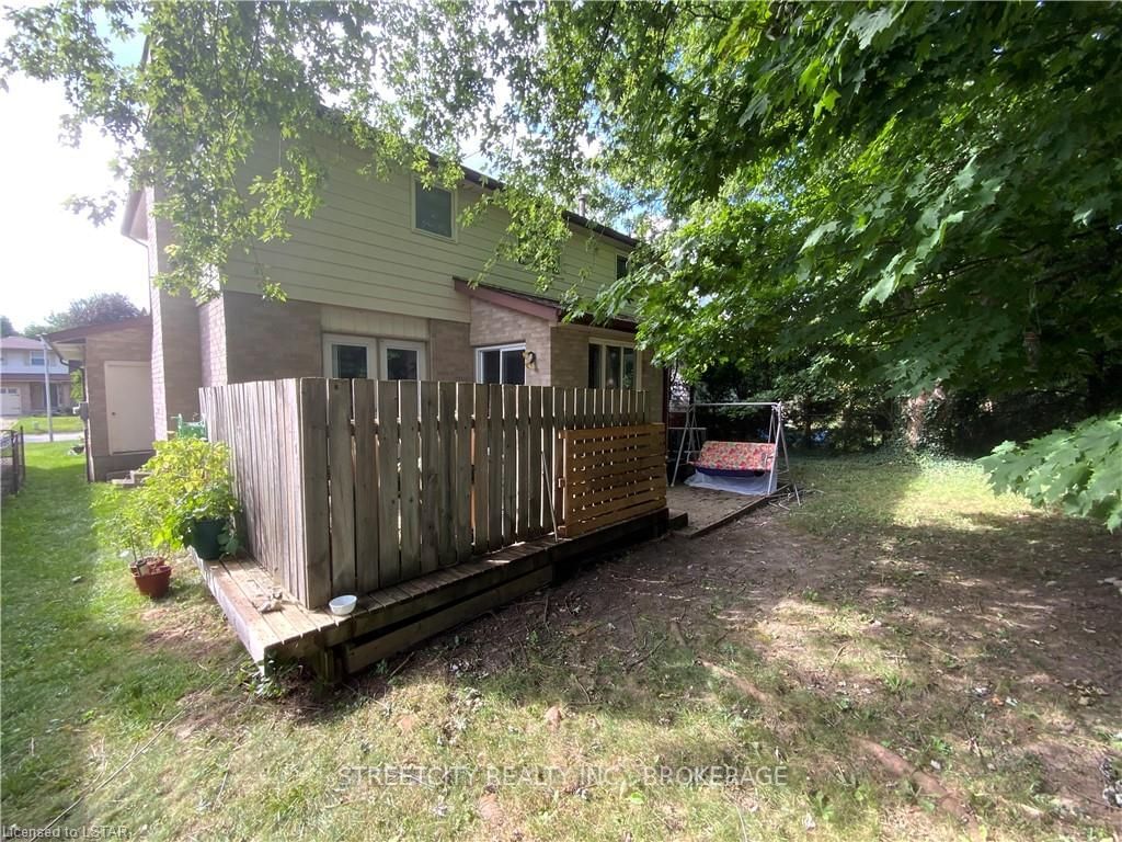 Listing Image 3