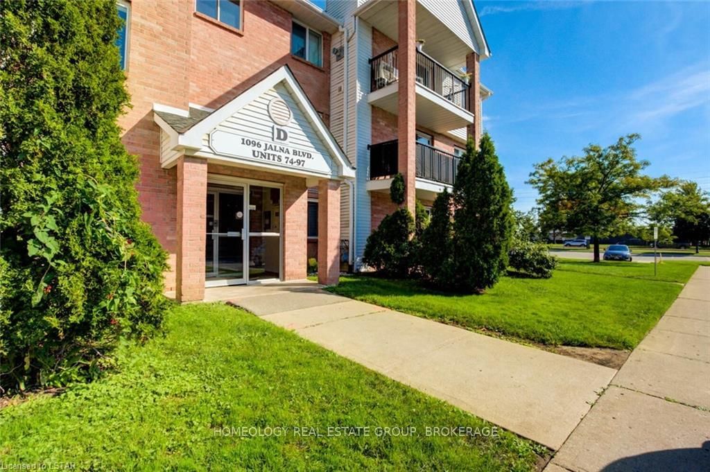 Listing Image 3