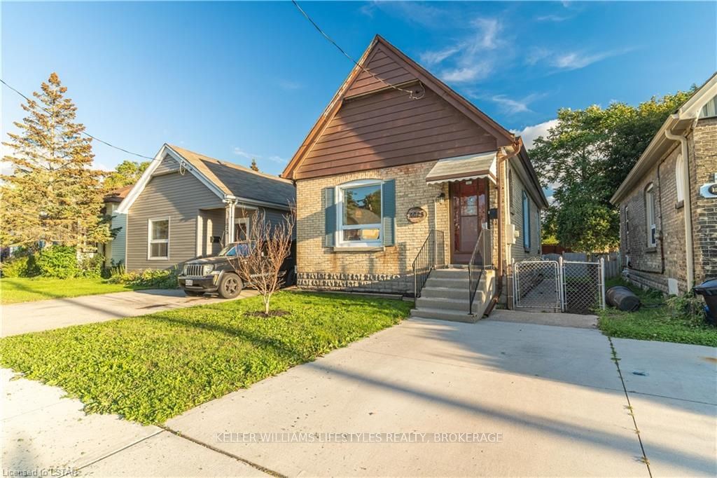Listing Image 3