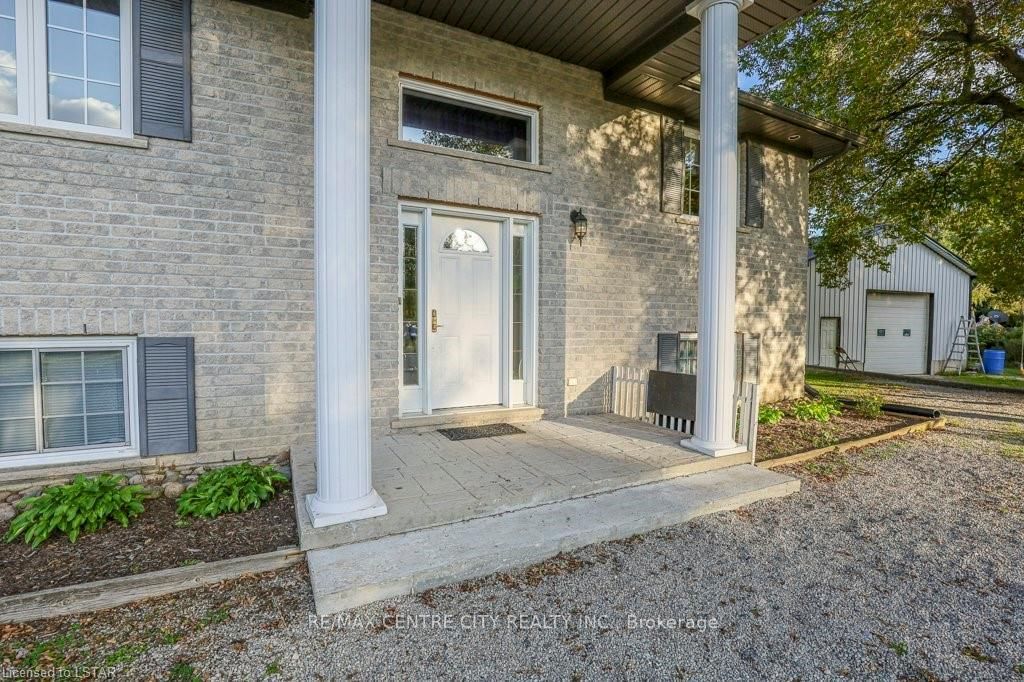 Listing Image 3
