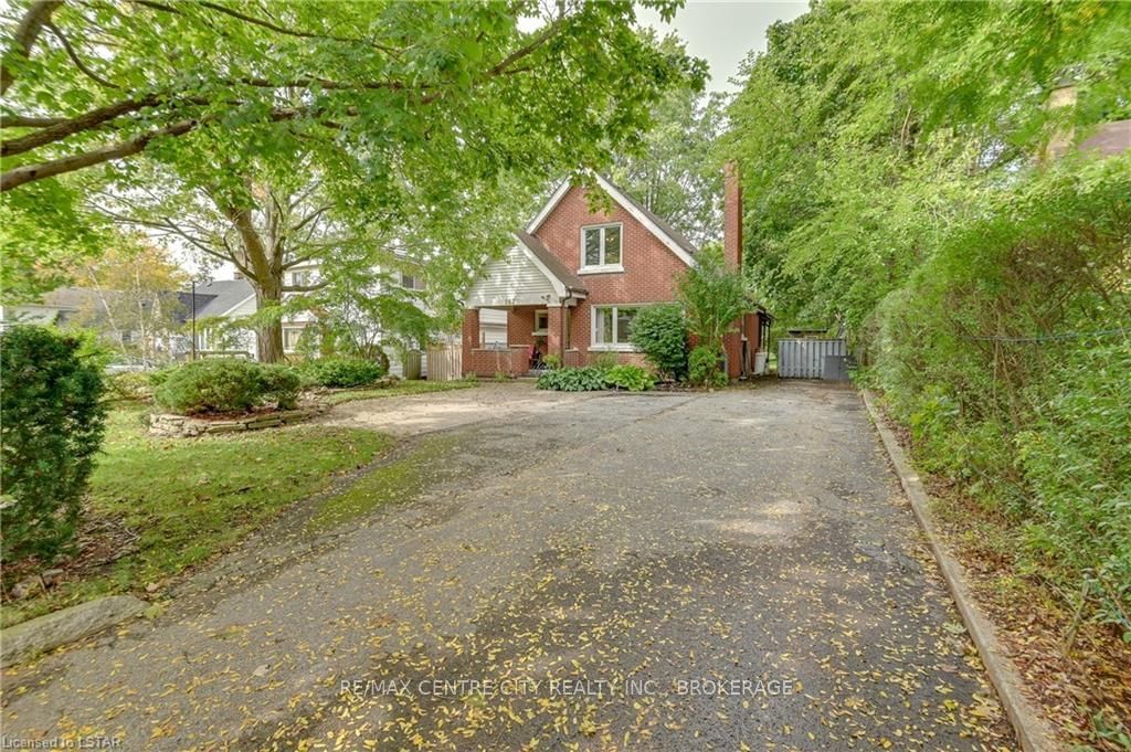 Listing Image 3