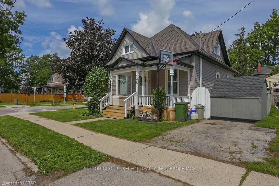 Listing photo 2
