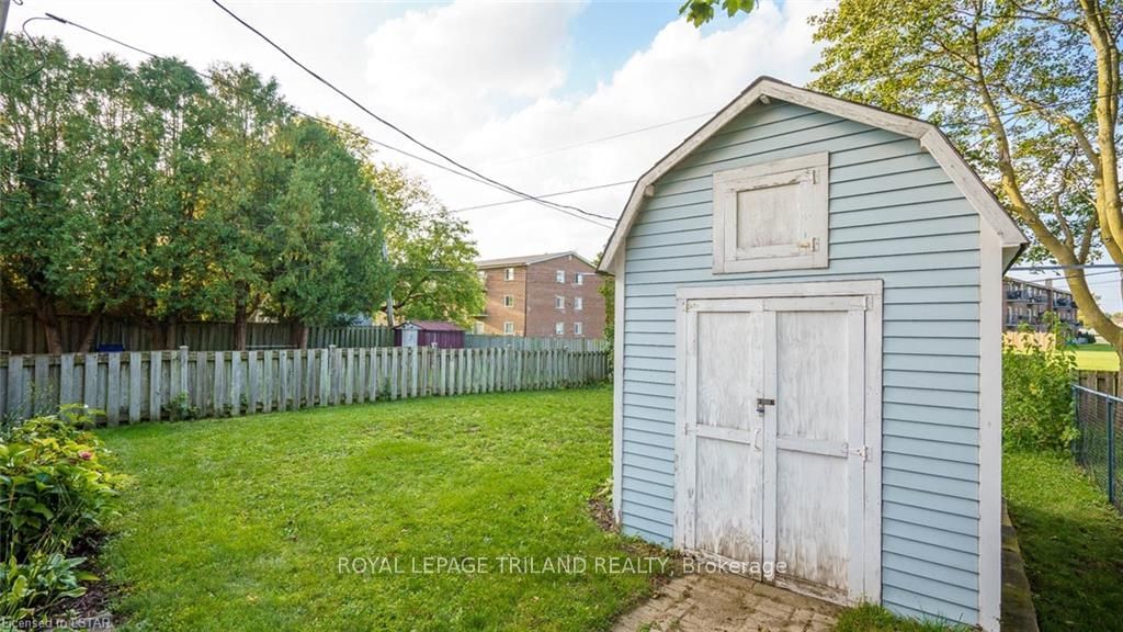 Listing Image 7