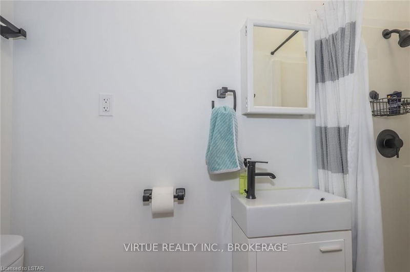 Room1