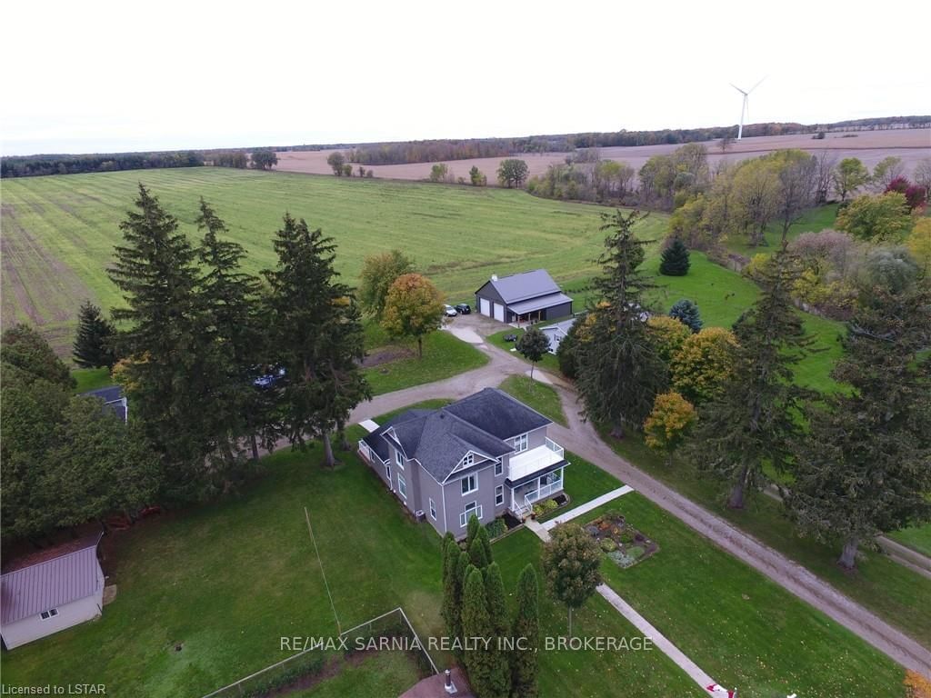 Listing Image 4