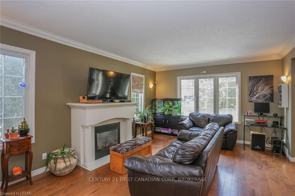 Listing Image 32