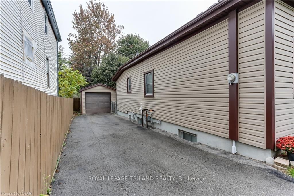 Listing Image 33