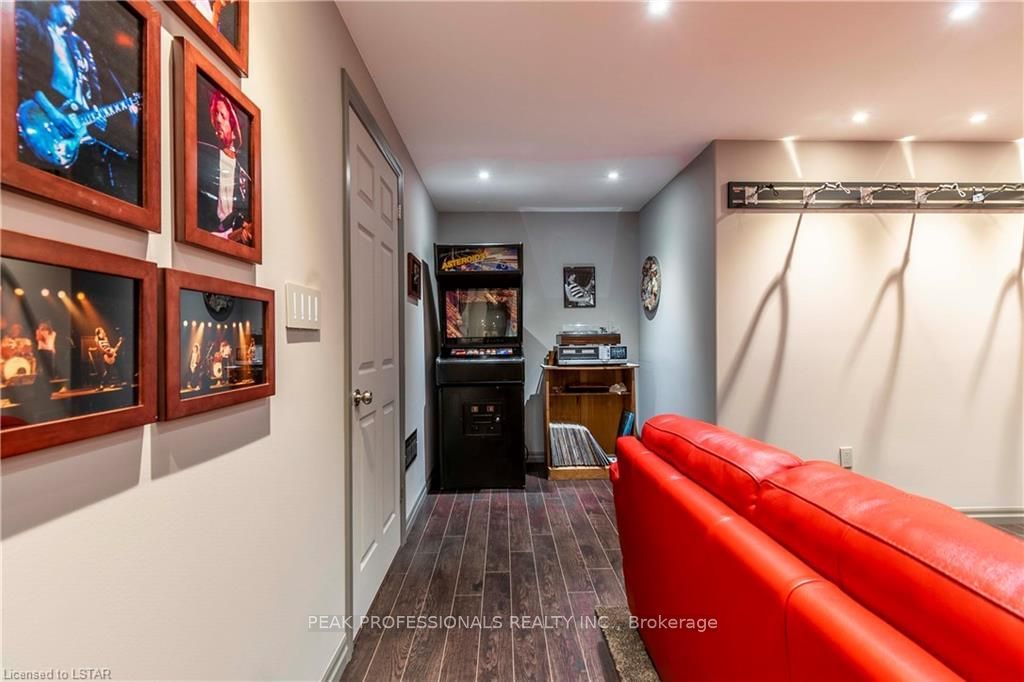 Listing Image 35
