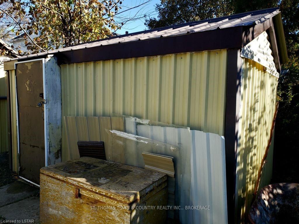Listing Image 7