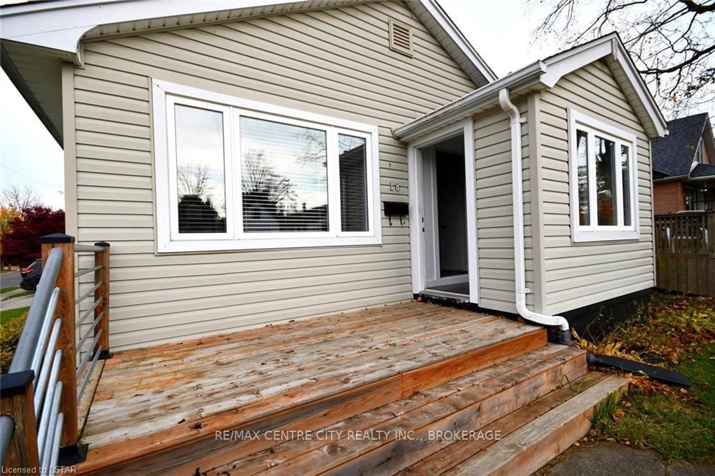 Listing photo 3
