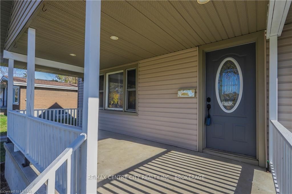 Listing Image 2