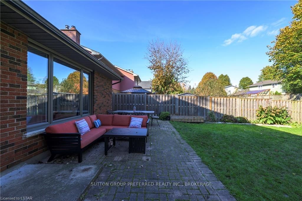 Listing Image 7