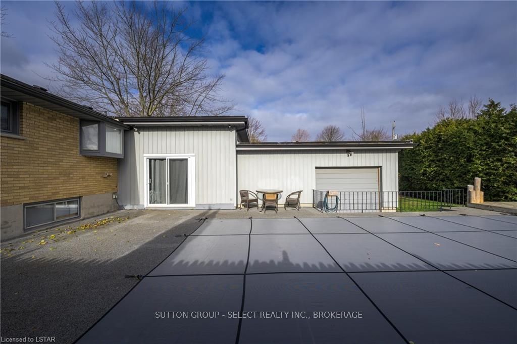 Listing Image 26